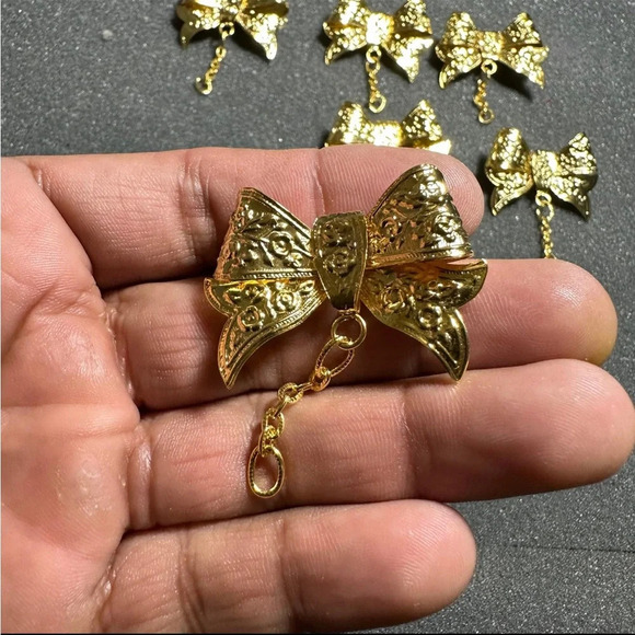 Lot Of 6 Bow Shaped Pin Brooch Gold Tone Metallic For Jewelry Making new - Picture 3 of 6